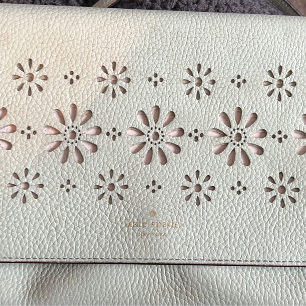 Late spade cross body